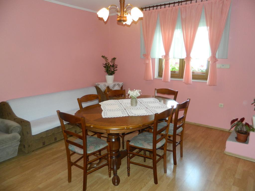 Vacation Home Kuca Za Odmor Krasno Polje Rom bilde